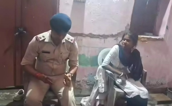 shocking-incident-woman-stabs-husband-to-death-for-refusing-to-give-her-cell-phone