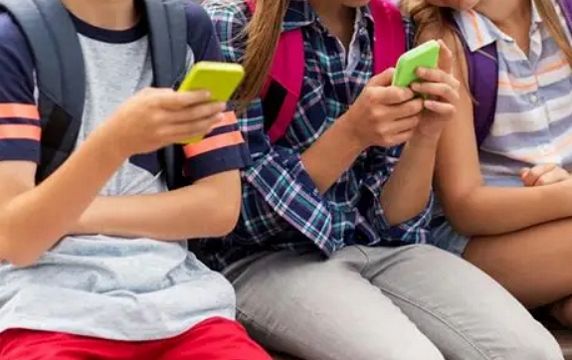 Children with phone
