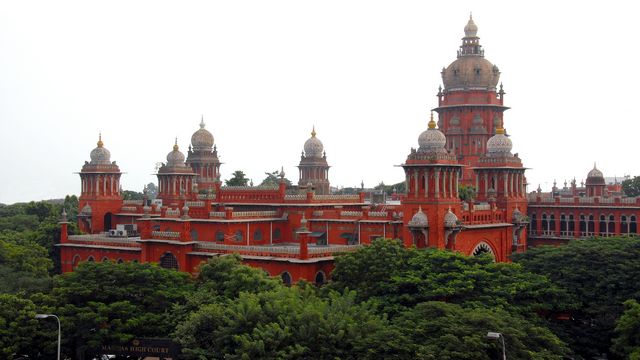 தமிழகத்தில் எத்தனை போக்சோ நீதிமன்றங்கள்? கூடுதலாக எவ்வளவு தேவை? அறிக்கை கேட்டு உயர்நீதிமன்றம் உத்தரவு