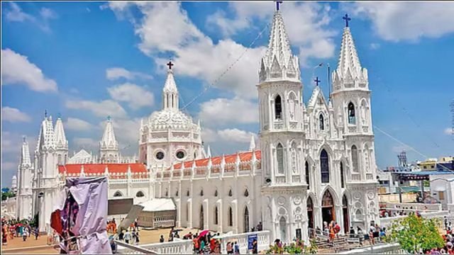 வேளாங்கண்ணி பேராலய ஆண்டுப் பெருவிழா: கொடியேற்றத்துடன்  தொடக்கம்!