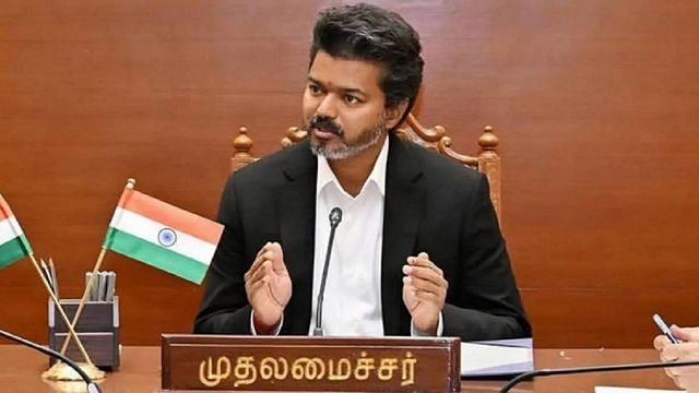 ஆண்டுக்கு 3 விலையில்லா சிலிண்டர்கள் வழங்கப்படும்! மகளிர் இலவச பயணத் திட்டமும் விரிவாக்கம்!