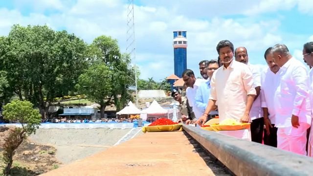 மேட்டூர் அணையில் இருந்து தண்ணீர் திறந்துவைத்தார் முதல்வர் விஜய்: டெல்டா பாசனத்திற்கு 45 நாட்கள் நீர்!